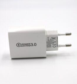 Schnellladegerät mit USB und USB C